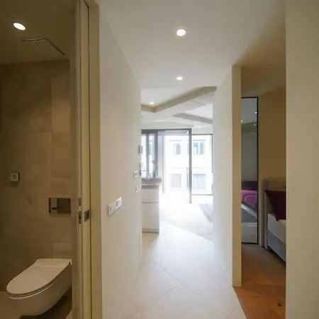 Castle View Luxury アパート