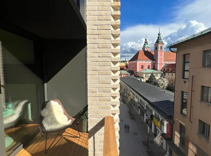 Castle View Luxury Apartment Laibach